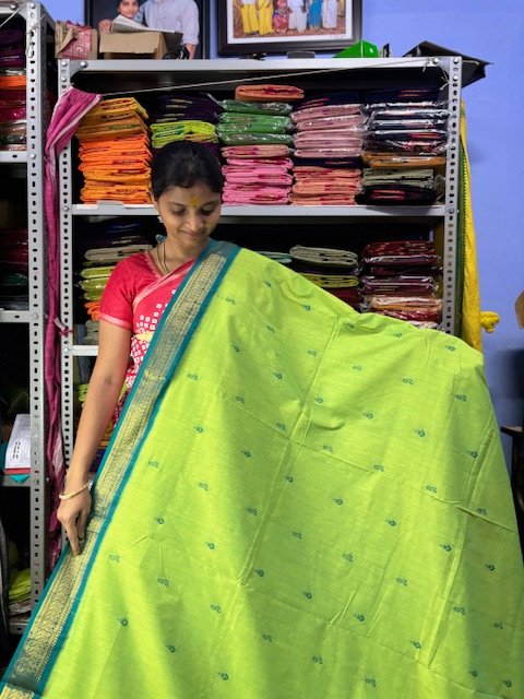 Parrot green Kalyani DP