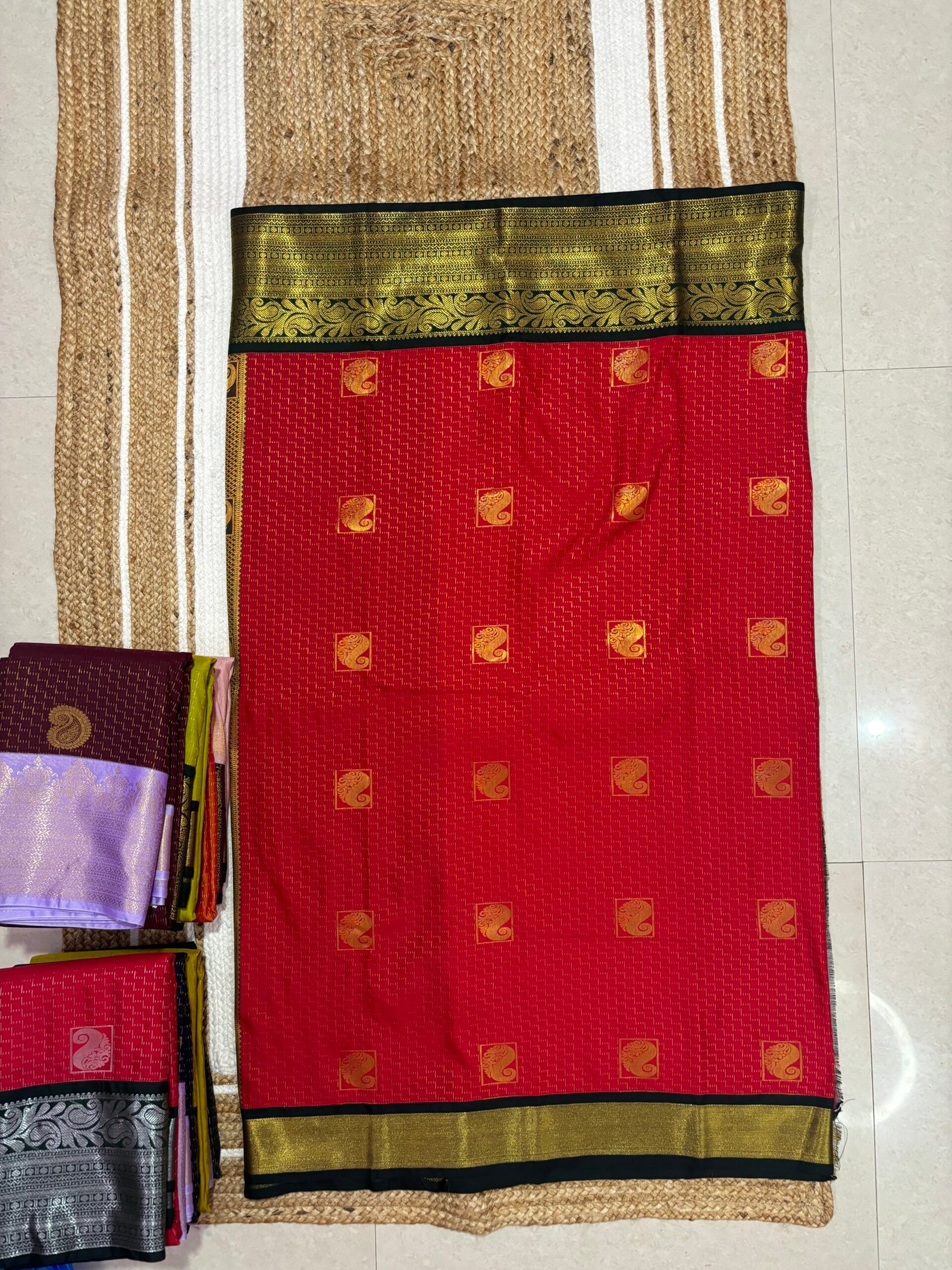 Kanjivaram Semi silk - Elegance Rain drop pattern Red - Image 3