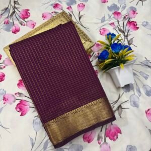 Checks Maheshwari cotton saree - Mejanta colour